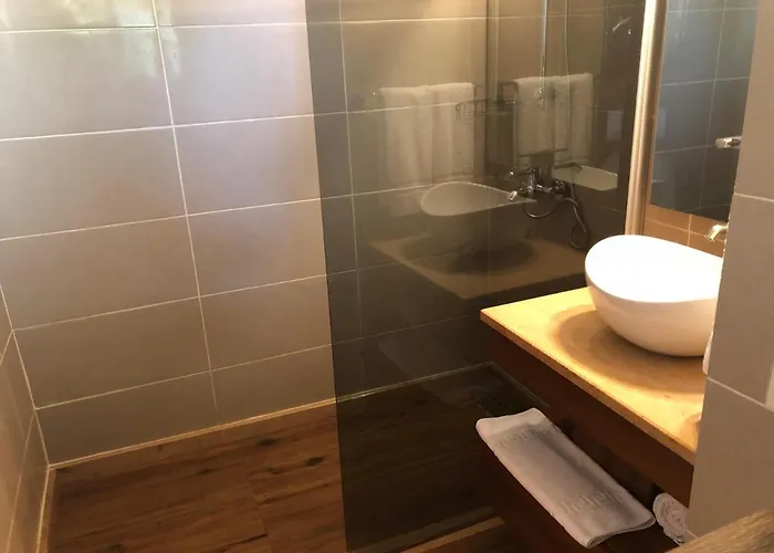 High Life Hotel Kazaphani