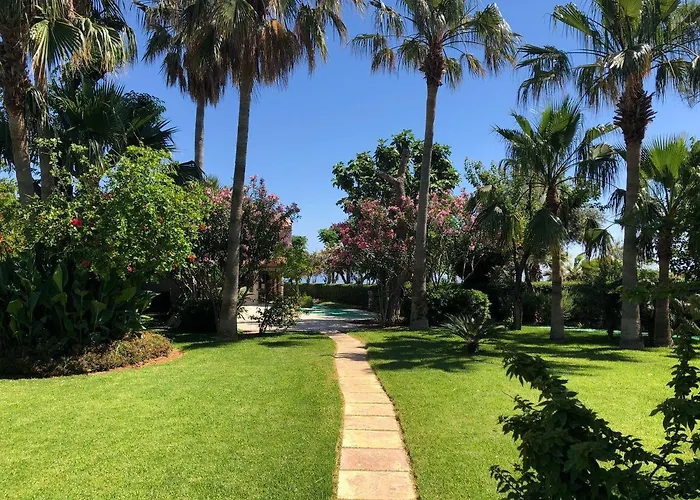 High Life Ξενοδοχείο *