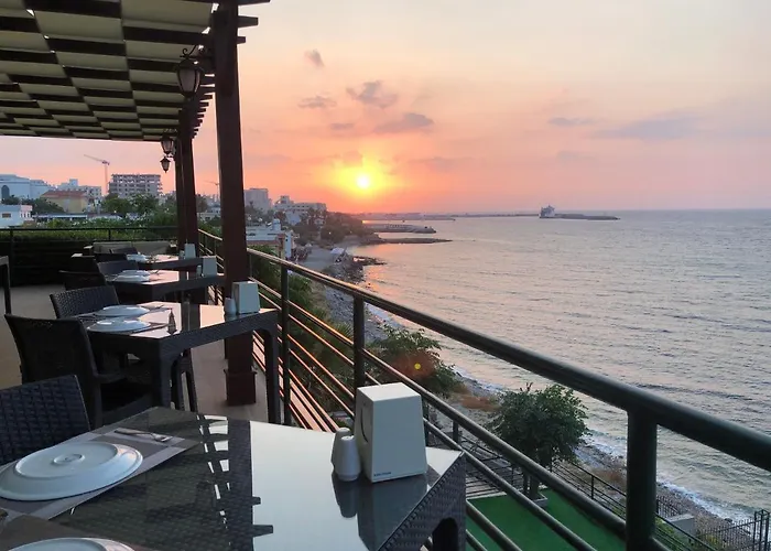 ホテル High Life *