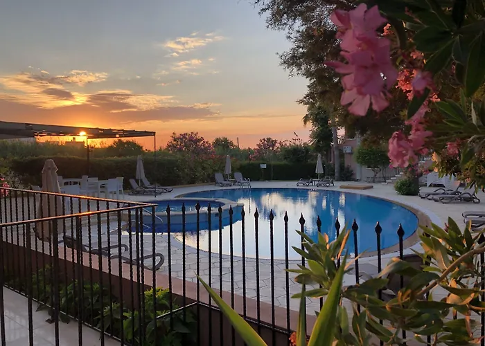 High Life ホテル Kazaphani